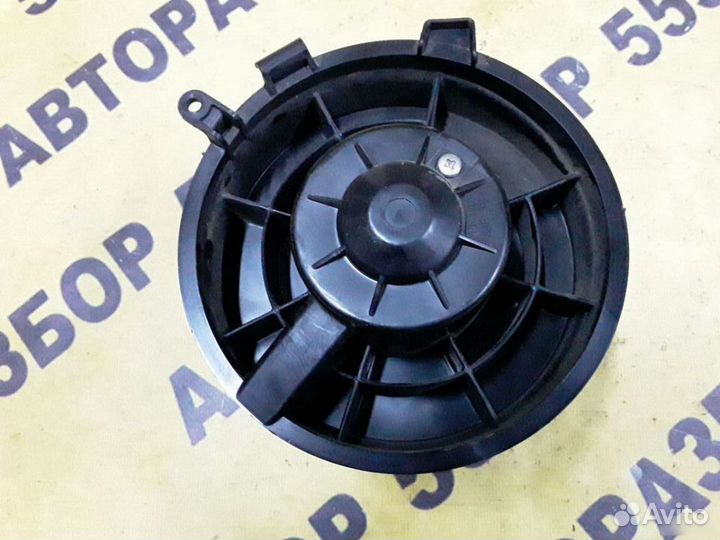 Моторчик отопителя Nissan Qashqai J10