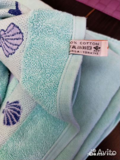 Махровое покрывало, простынь, полотенце