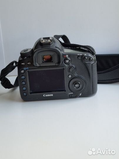 Canon eos 5d mark iii 3