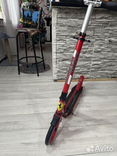 Самокат двухколесный Ferrari