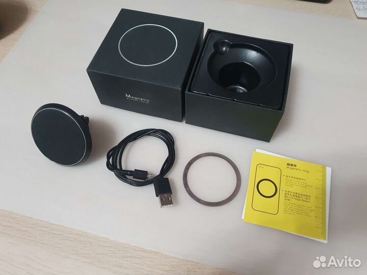 Магнитная беспроводная авто зарядка