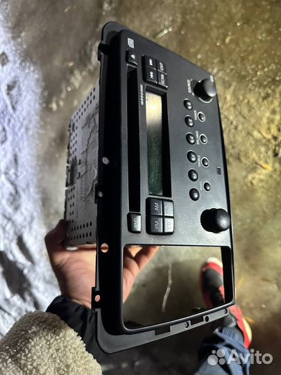 Магнитола HU650