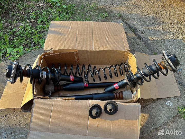 Стойки в сборе Audi a6c7 3.0 дизель/бензин Quattro