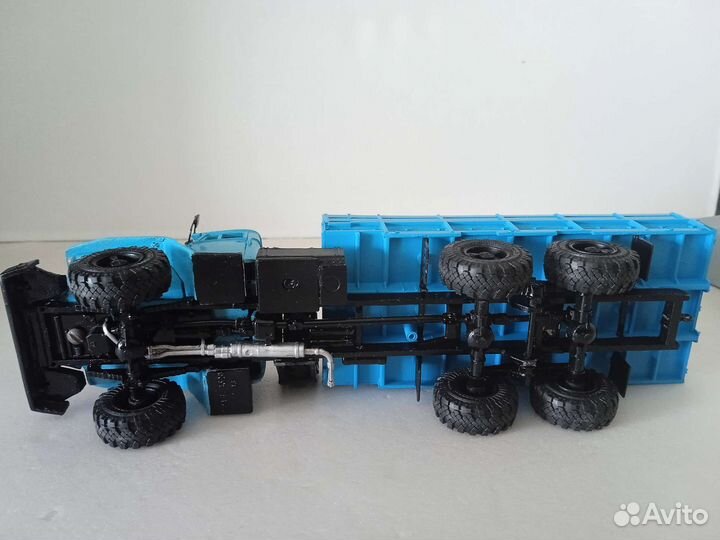 Урал модель в 1-43 масштабе