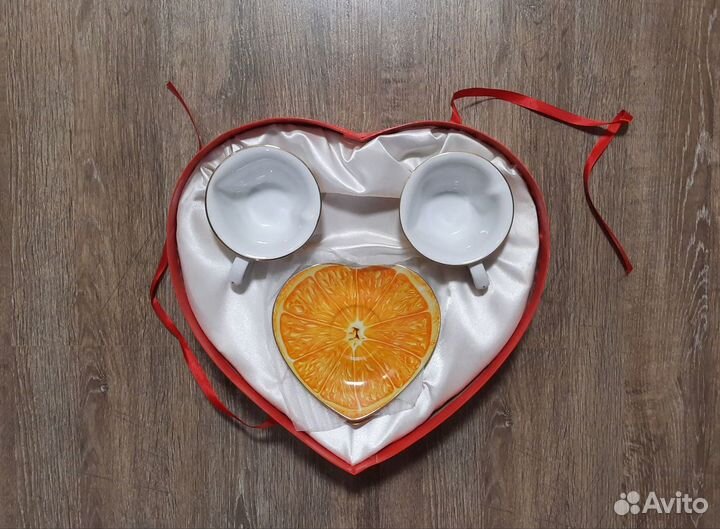 Сервиз чайный на 2 персоны сердца с апельсинами