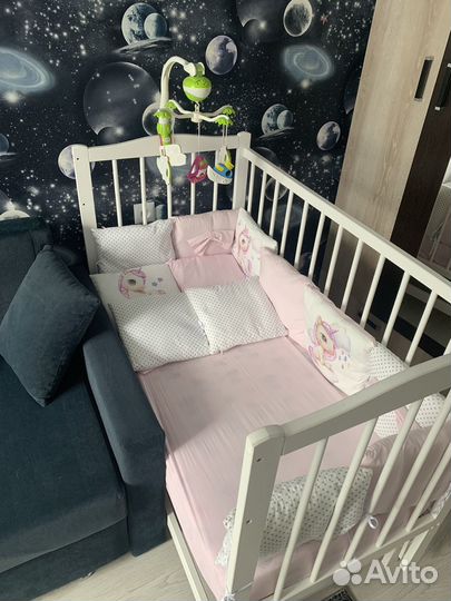 Детская кроватка + матрац + бортики + мобиль