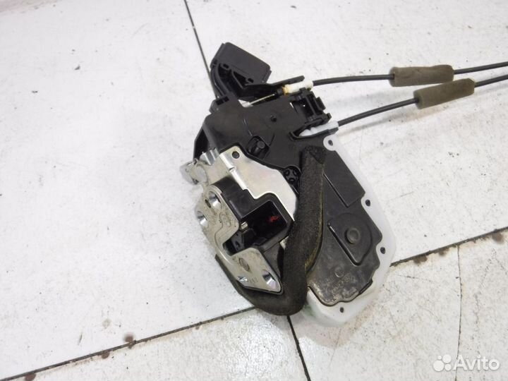 Замок двери задней правой