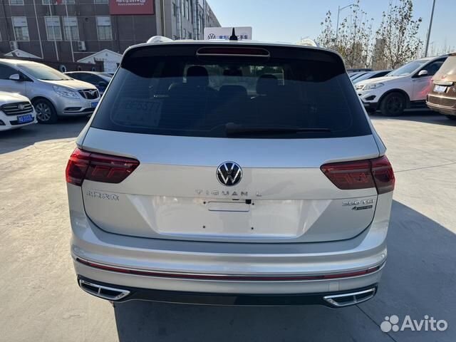 Volkswagen Tiguan L 2.0 AMT, 2021, 10 900 км