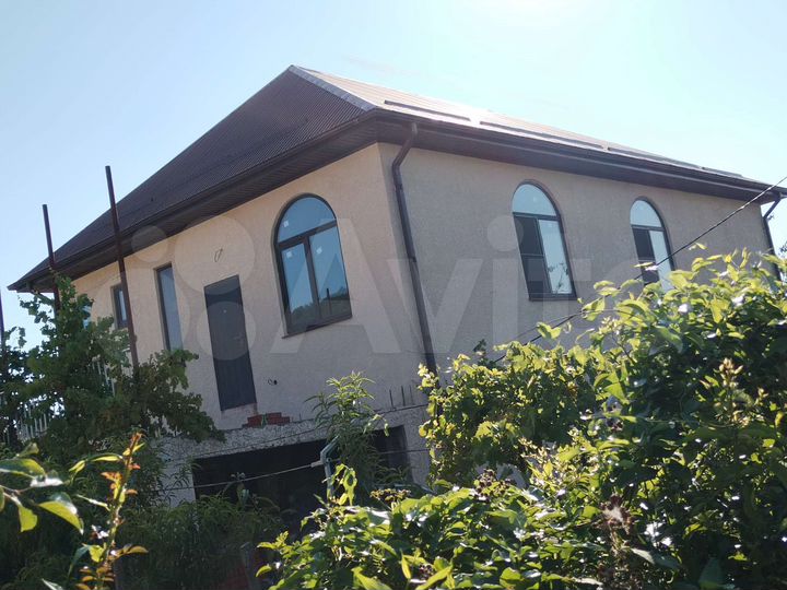 Дом 340 м² на участке 11 сот.