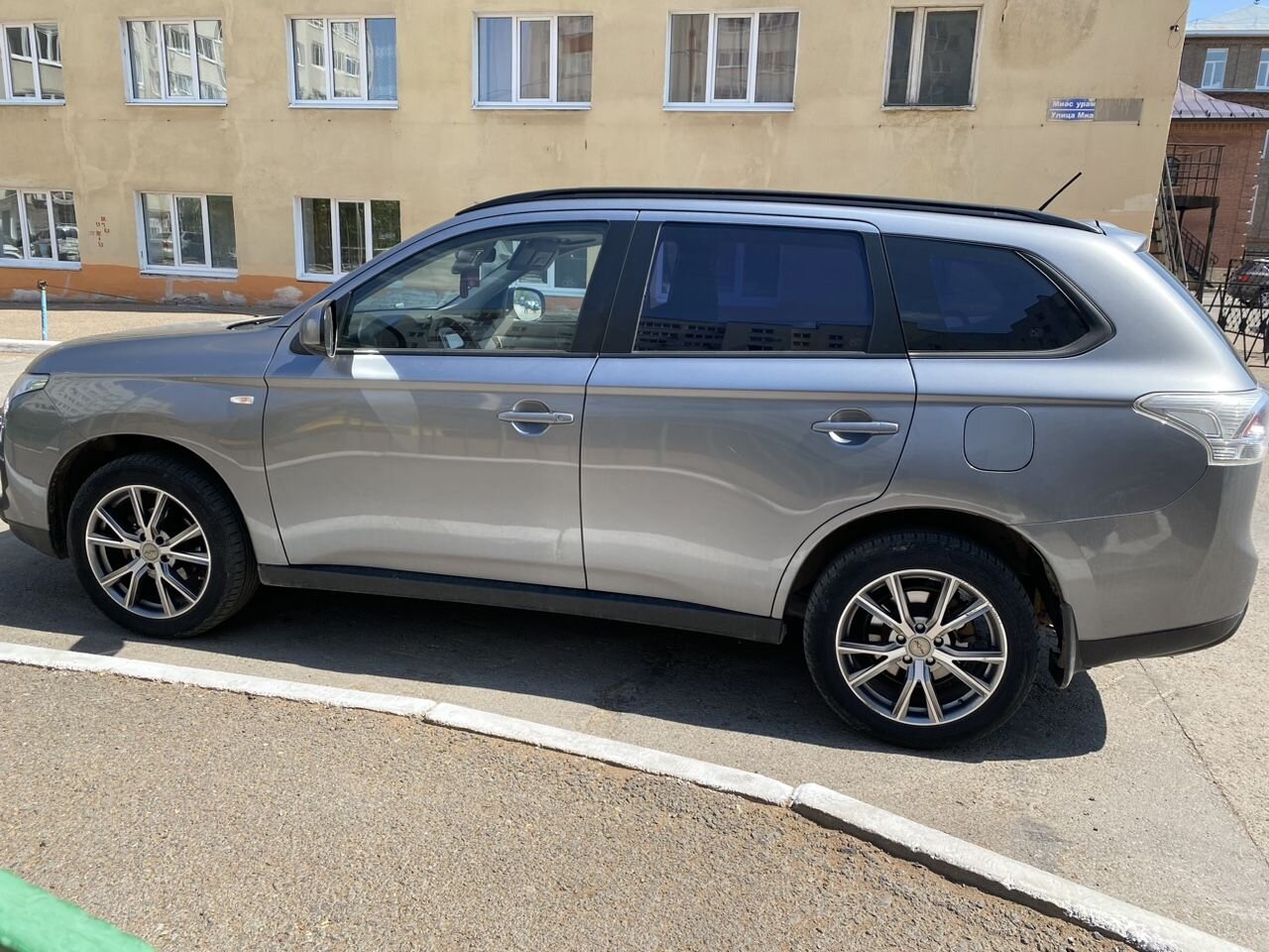 Mitsubishi Outlander: фото владельца