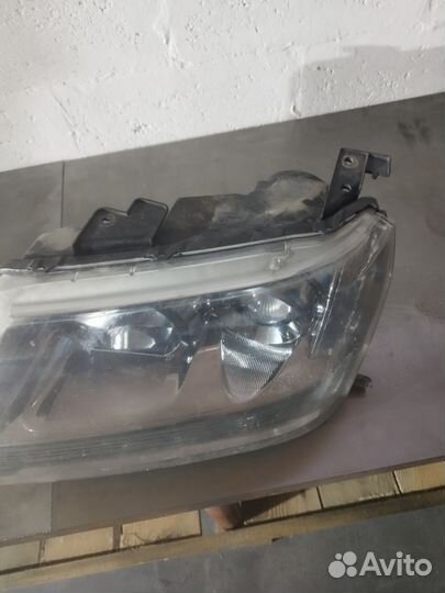 Suzuki grand vitara фара левая