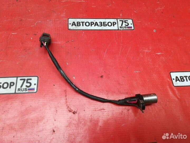 Датчик положения коленвала Toyota Corolla AE110