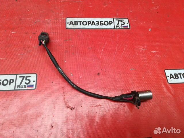 Датчик положения коленвала Toyota Corolla AE110