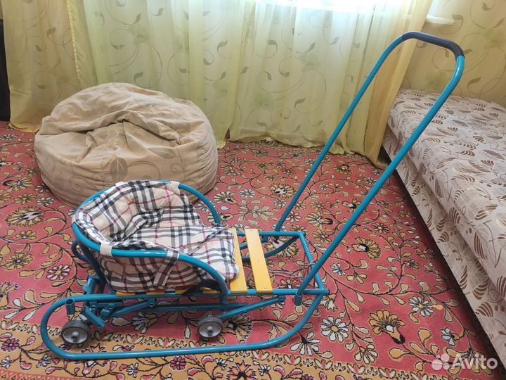 Детские санки на колесах