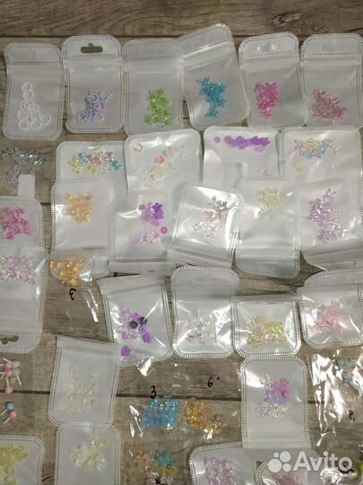 Бабочки,мишки,бантики,цепочки для дизайна ногтей