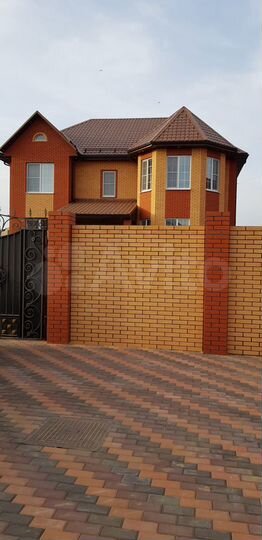 Дом 350 м² на участке 10 сот.