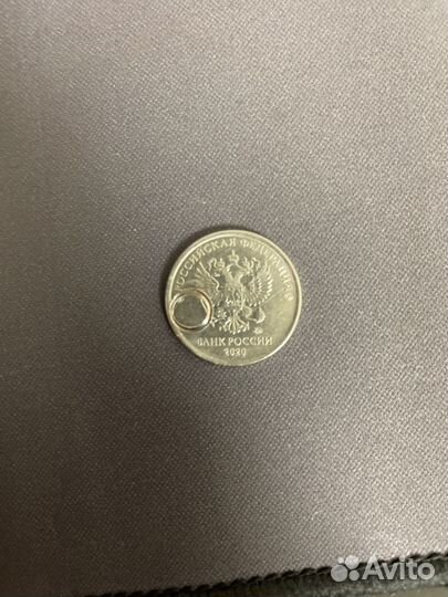 Монета 1 рубль с заводским дефектом,редкая