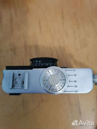 Плёночный фотоаппарат Чайка 2М с фотоспышкой