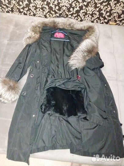 Пальто зимнее с натуральным мехом 44