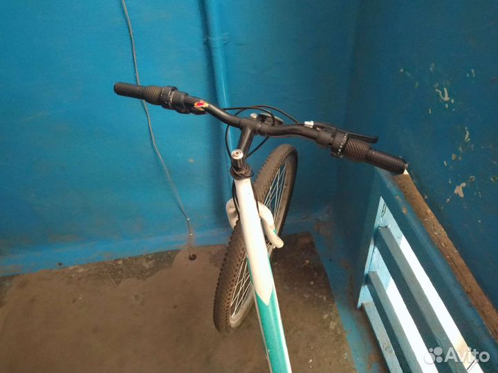 Велосипед скоростной сломан подшипники педаля