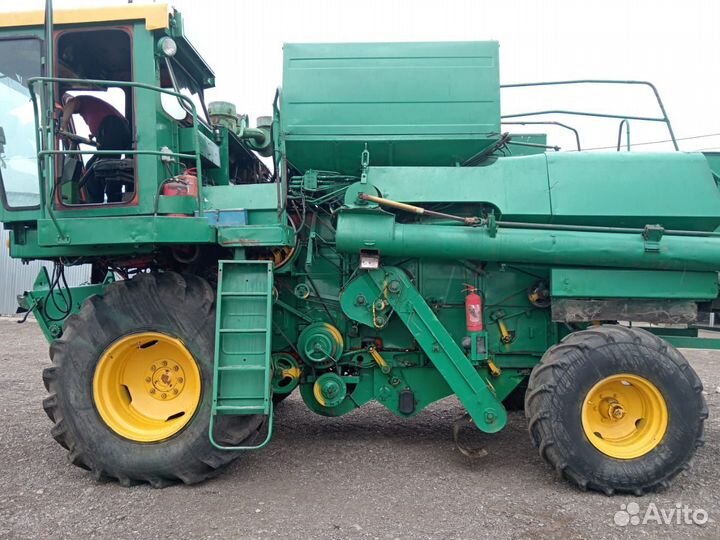 Комбайн Ростсельмаш Дон 1500Б, 1990