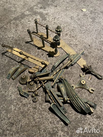 Детали старого камина