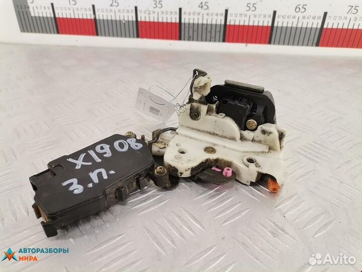 Замок двери задней правой Subaru Impreza