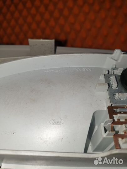 Плафон салонный Ford Focus