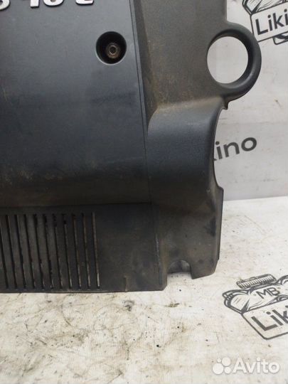 Декоративная крышка двигателя Jeep Grand Cherokee