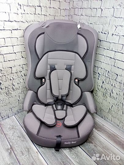 Детское автокресло новое от 9 мес - 12 лет