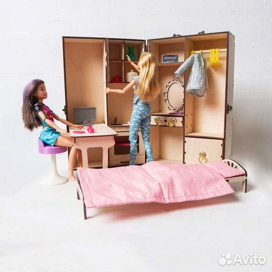 Домик чемодан для Барби