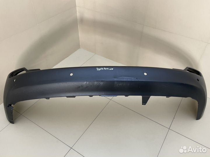 Задний бампер Toyota RAV4 (XA40)