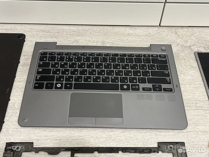 В разбор Samsung NP535U3C