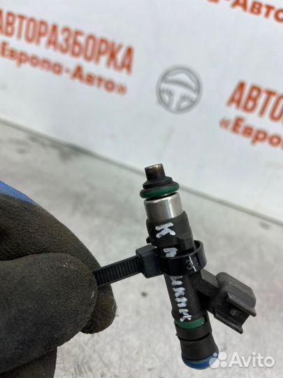 Форсунка инжекторная электрическая Cadillac Srx