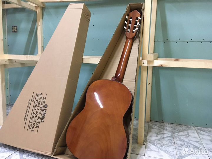 Акустическая гитара Yamaha C40