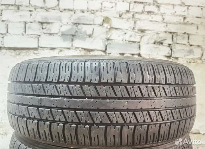 Triangle TR257 215/60 R17 96H