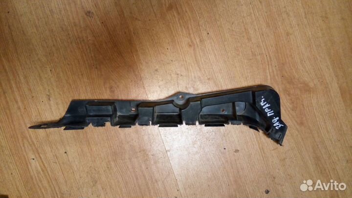 Renault symbol 2 Усилитель заднего бампера правый