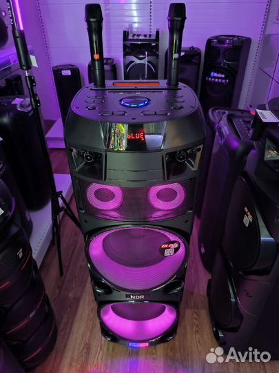 Гигантская блютуз колонка