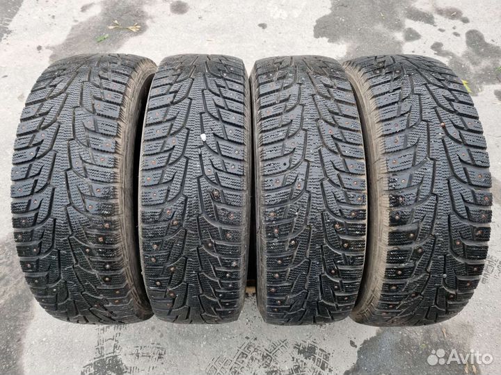 Hankook Winter I'Pike RS W419 215/65 R16