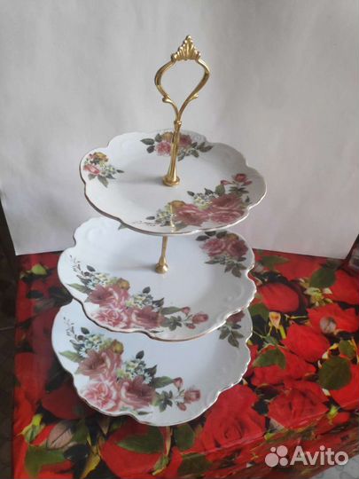 Блюдо фарфор