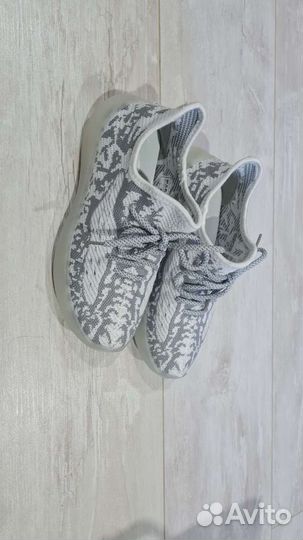 Кроссовки детские