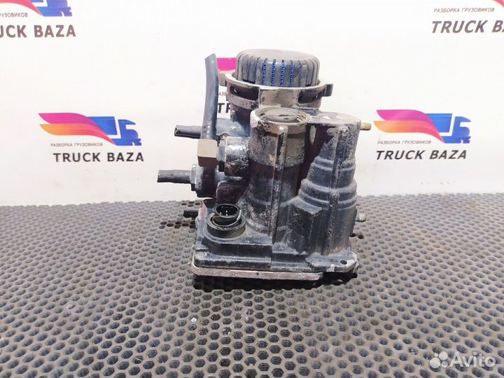 Кран управления тормозами прицепа