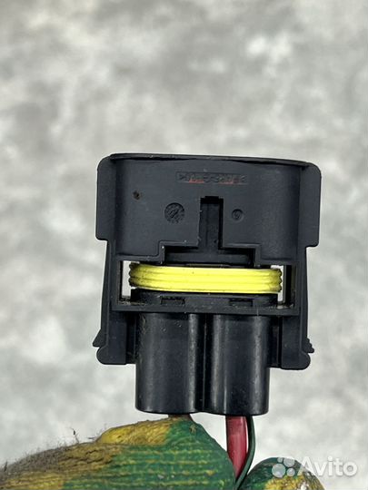 Разъем на вентилятор BMW BMW F20 F21 F30 F31 F32