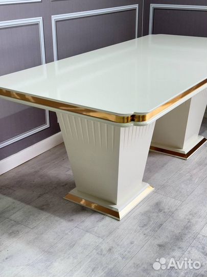 Столы и стулья новые