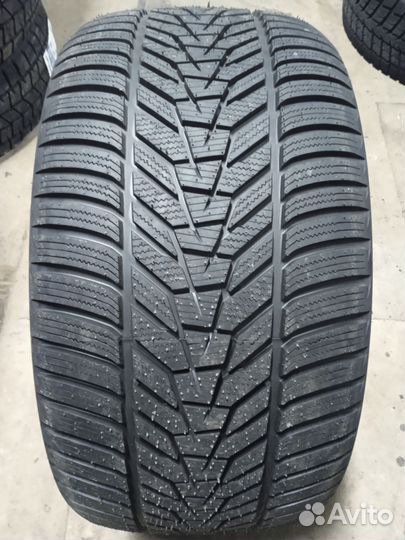 Hankook Winter I'Cept Evo 3 W330 255/35 R21 и 275/35 R21 98W