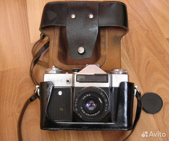 Плёночный фотоаппарат Зенит Е