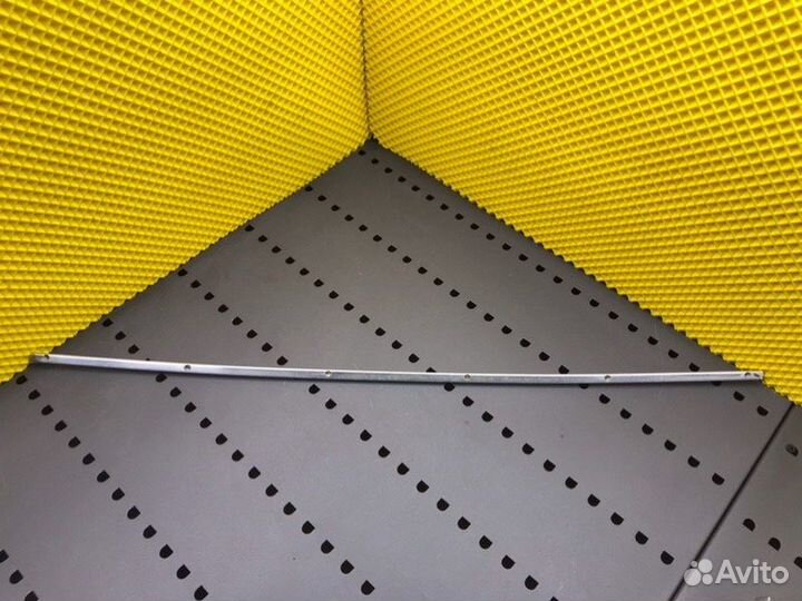 Накладка Mercedes-Benz S124 M102.963 1992