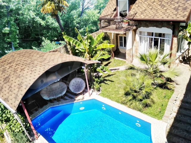 Дом 83 м² на участке 6 сот.