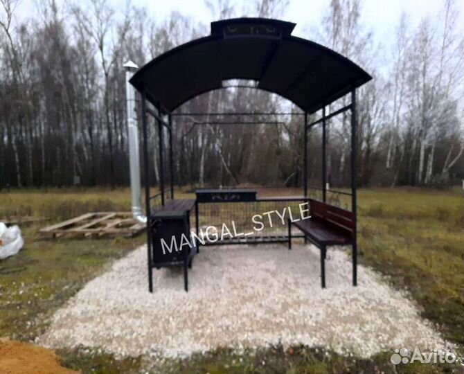 Мангал с крышей