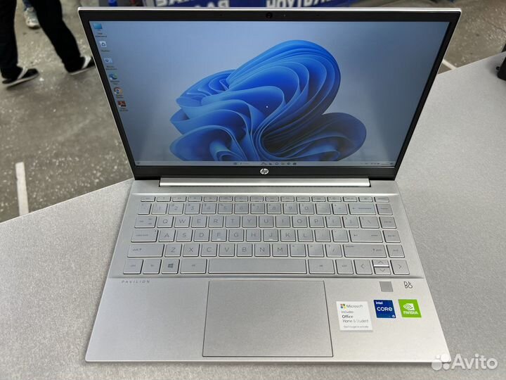 Ноутбук HP 14 i5 1135G7/8/512/mx450 2/FHD IPS